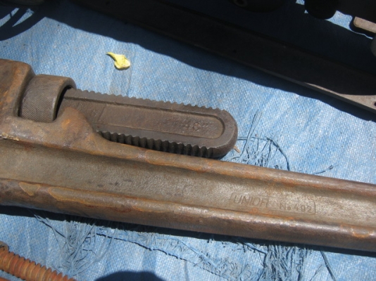 ประแจจับแป๊บ 48 นิ้ว UNIOR