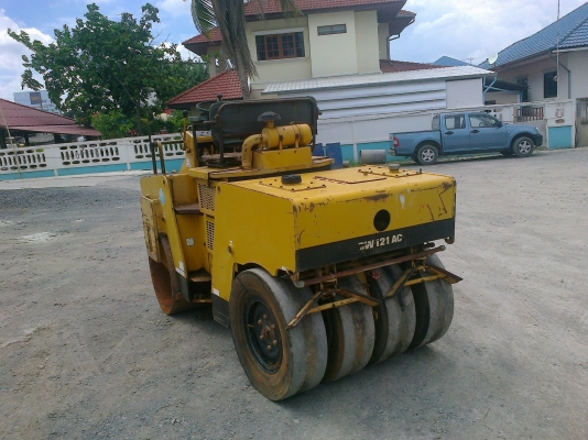 ขายรถบด BOMAG 4ตัน 2เพลา สั่นสะเทือน เอกสารอินวอย