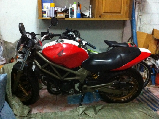 ขาย Honda VTR 250 ทะเบียนโอนครับ ขาย Honda VTR 250 ทะเบียนโอนครับ