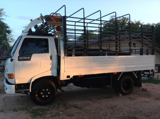 ขาย 6 ล้อ Hino FC ซูเปอร์เสี่ย 120 แรง รถห้างแท้ กระบะคอกยาวประมาณ 4.50สภาพพร้อมใช้ เอกสารพร้อมโอน