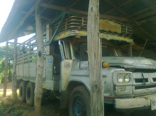 ขาย10ล้อหน้ายาว175แรง ช่วงล่างสองเพลาใหญ่