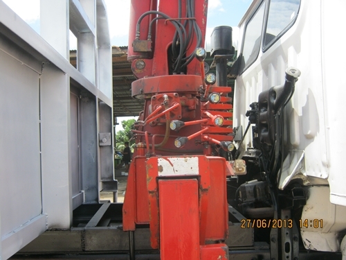 ขายรถบรรทุกหกล้อติดเครน ฮีโน่FF177 เครื่อง HO7D--195 แรงม้าเบรคชิฟฟี่ พวงมาลัยเพาเวอร์ แอร์หนาว