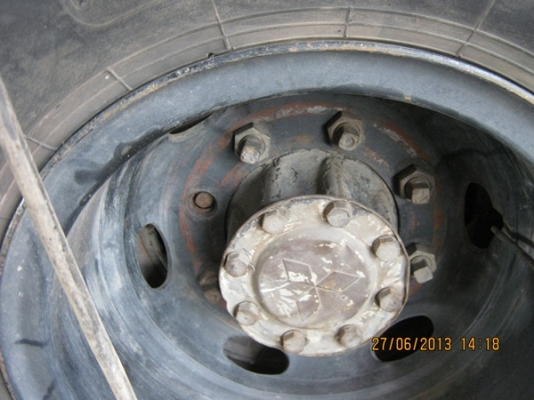 ขายรถบรรทุกสิบล้อ ทายลาดอีซูซู หน้ายาว เครื่อง 175 แรงม้า HO6C แน่นมากๆๆพวงมาลัยเพาเวอร์