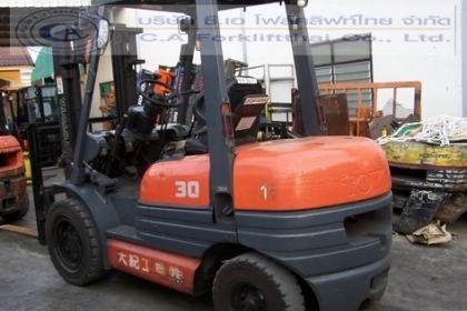 ขาย รถ โฟล์คลิฟท์ TOYOTA รุ่น 6-FD30