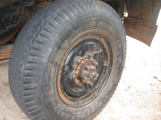 4 ล้อกลาง นิสสัน คาบอร์น เครื่องดี ไดชาทใหม่ 0836613829 4 ล้อกลาง นิสสัน คาบอร์น เครื่องดี ไดชาทใหม่ 0836613829