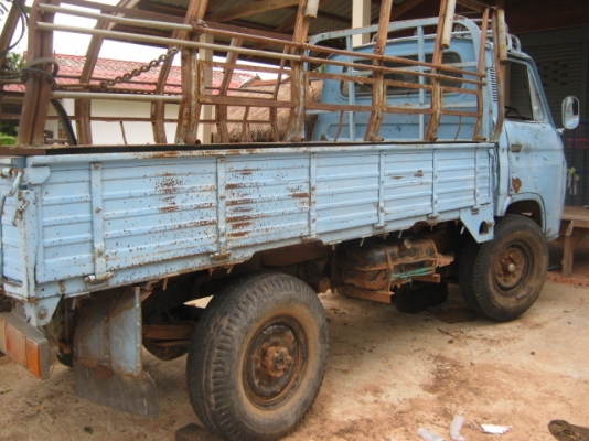 4 ล้อกลาง นิสสัน คาบอร์น เครื่องดี ไดชาทใหม่ 0836613829 4 ล้อกลาง นิสสัน คาบอร์น เครื่องดี ไดชาทใหม่ 0836613829