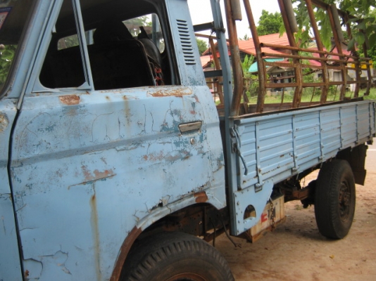 4 ล้อกลาง นิสสัน คาบอร์น เครื่องดี ไดชาทใหม่ 0836613829 4 ล้อกลาง นิสสัน คาบอร์น เครื่องดี ไดชาทใหม่ 0836613829