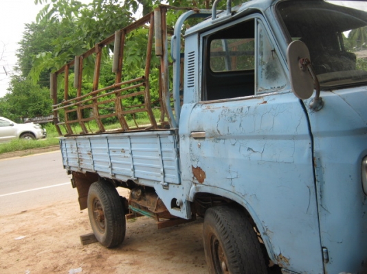 4 ล้อกลาง นิสสัน คาบอร์น เครื่องดี ไดชาทใหม่ 0836613829 4 ล้อกลาง นิสสัน คาบอร์น เครื่องดี ไดชาทใหม่ 0836613829