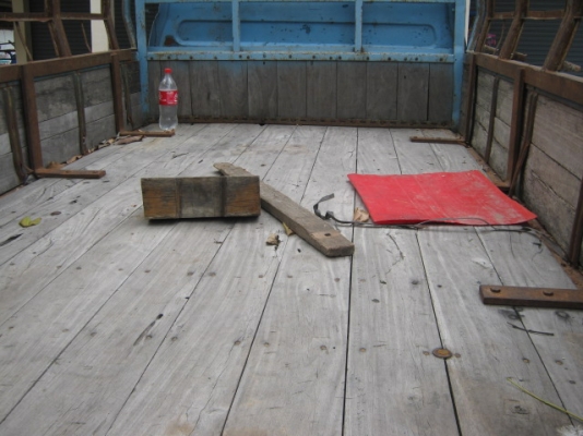 4 ล้อกลาง นิสสัน คาบอร์น เครื่องดี ไดชาทใหม่ 0836613829 4 ล้อกลาง นิสสัน คาบอร์น เครื่องดี ไดชาทใหม่ 0836613829