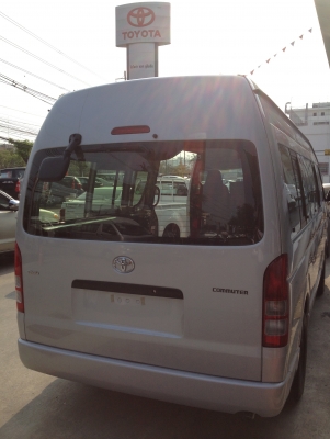 รถตู้Commuter ป้ายแดง ส่วนลด 160,000 บาท เริ่มดาวน์ 10\% รับรถทันที