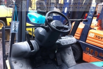 ขาย รถโฟล์คลิฟท์ KOMATSU รุ่น FG15-18