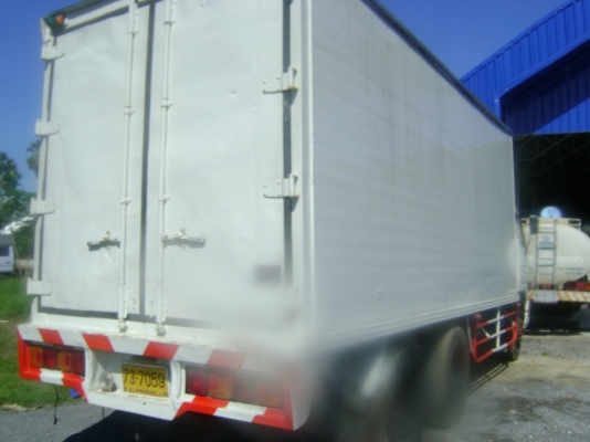 ขายตู้ 10 ล้อ ใส่สิงไฮเทค สภำพสวยจริง ๆ เอาไปใส่ได้เลย มีผ้าใบคุมด้วย