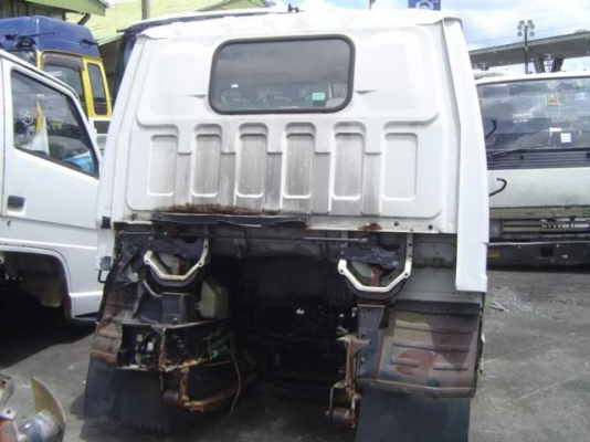 ขายด่วน หัวเก๋ง  อีซูซุ  NKR 110 หัวเล็ก