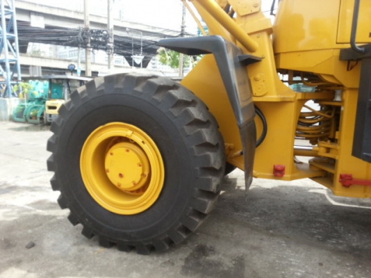 รถตักล้อยาง WA400-3E รถนำเข้าจากญี่ปุ่น  ตรวจเช็คสภาพเรียบร้อยแล้ว พร้อมใช้งาน  โทร.081-373-0559