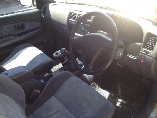 ขาย กระบะ ปี  01 โตโยต้า ไทเกอร์ ราคา 235,000