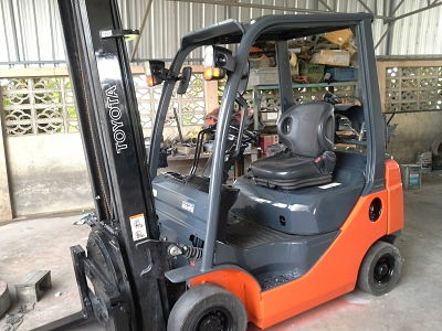 TOYOTA 8FG15 1.5ตัน เสา4ม. เกียร์ออร์โต้ เบนซิล-แก็ส 4Y