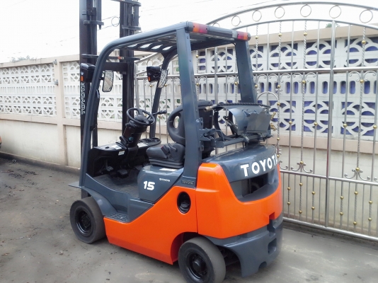 TOYOTA 8FG15 1.5ตัน เสา4ม. เกียร์ออร์โต้ เบนซิล-แก็ส 4Y