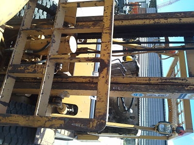 KOMATSU 2.5ตัน FD25-10 เกียร์ธรรมดา เสา4.5ม. งาฮิ้งฟอร์ค