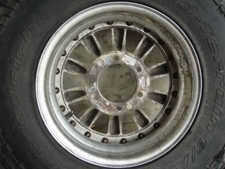 แม๊กกล้วย 15x 7 off ลบ 15 นิ้ว สวยเดิม พร้อมยาง bf mud 30 ยาง ปี เก่า 3800 บาท แม๊กกล้วย 15x 7 off ลบ 15 นิ้ว สวยเดิม พร้อมยาง bf mud 30 ยาง ปี เก่า 3800 บาท