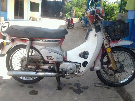 ขาย HONDA C 900 เครื่องดีพร้อมใช้ ทะเบียน พ ร บ เต็ม 2557 เอกสาร พร้อมโอน