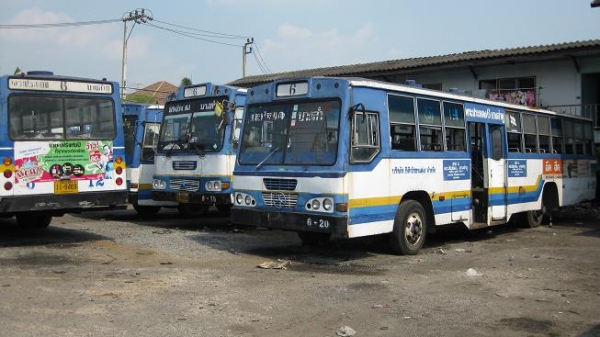 ขาย แชสซี Benz 12 เมตร ช่วงล่าง HINO zm แหนบ benz เบรคแห้ง (ไม่มีเครื่อง)