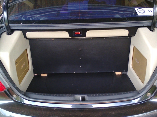 TOYOTA VIOS 1.5E เพาเวอร ไฟฟ้า เอบีเอส เครื่องเสียงเต็ม สเกิรตรอบคัน