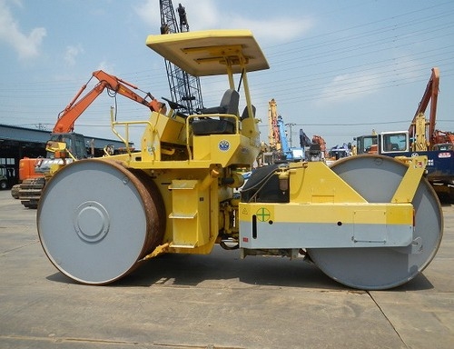 ขายรถบด SAKAI R2S มือสองนำเข้าจากญี่ปุ่นโดยตรง ติดต่อ ภาสินี 081-9481515