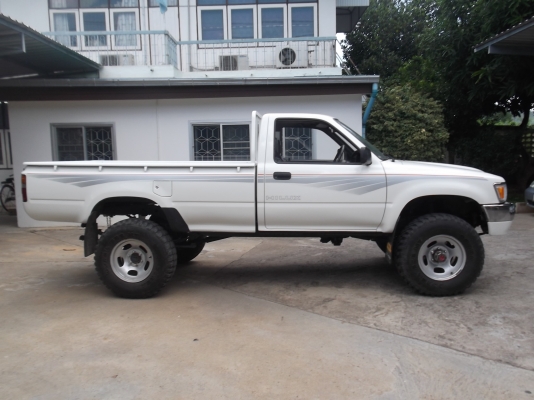 ขาย TOYOTA โฟร์วีล คานแข็ง ช่วงล่าง LN 106 สภาพสวยมาก พร้อมใช้งาน ขาย TOYOTA โฟร์วีล คานแข็ง ช่วงล่าง LN 106 สภาพสวยมาก พร้อมใช้งาน