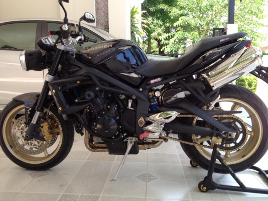 ขาย Triumph street triple r ปี2010/kawasaki zx10 2006/Honda CB400 1996