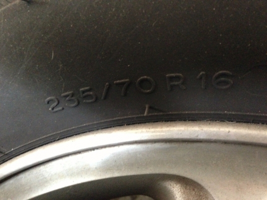 ขายแม็กติดรถ mazda tribute ขอบ 16 ขายแม็กติดรถ mazda tribute ขอบ 16