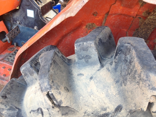 คูโบต้าL2002 พ้อมผาน5 เครื่องดี เกียร์ดีคับ สภาพดีคับ แอ๊ป 088-4267077