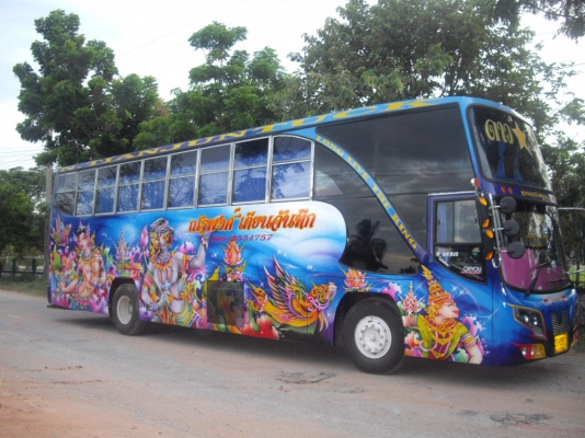 ขายรถบัสเบนช์ เครื่อง ek 100 260 แรง สถาพใหม่ พร้อมใช้งาน