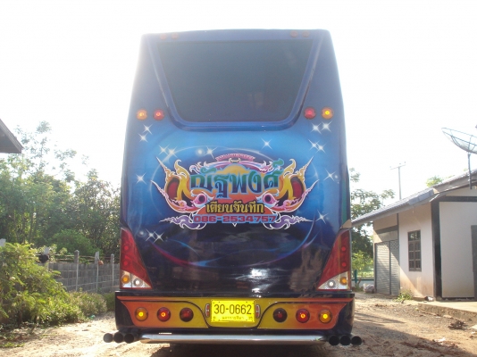 ขายรถบัสเบนช์ เครื่อง ek 100 260 แรง สถาพใหม่ พร้อมใช้งาน