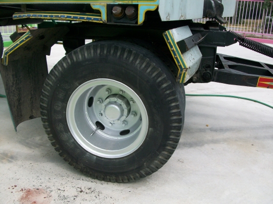 หาพ่วง2คาน ยาว6.20เมตร จดทะเบียนปี51 ลดราคากันไปเลยครับเดิม250000ครับ