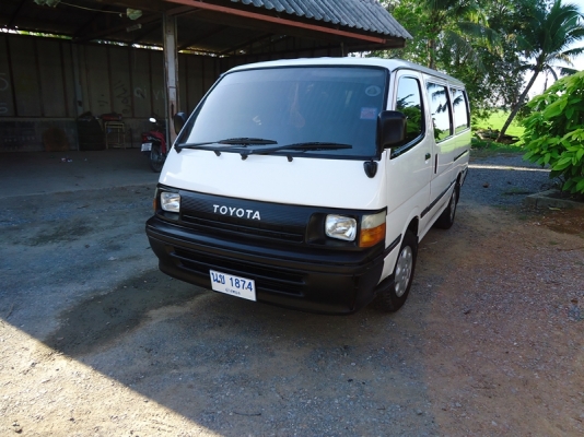 รถตู้  Toyota  เครื่องดีแน่นๆ   แก๊ส lPG หัวฉีด ประหยัด เอกสารพร้อมโอน สภาพดี พร้อมใช้