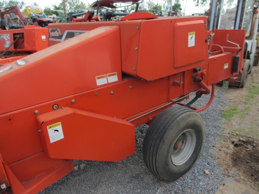 คุ้มสุดๆ เครืองอัดฟาง ของใหม่ขายราคามือสอง คูโบต้า HB 130 PLUS