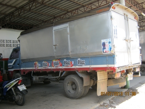 ขายรถบรรทุกหกล้ออีซูซูNPR 115 แรงม้าเครื่องแน่น รถห้าง