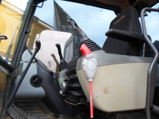 ขายแบ็คโฮ KOMATSU PC 200-8