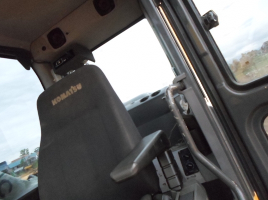 ขายแบ็คโฮ KOMATSU PC 200-8