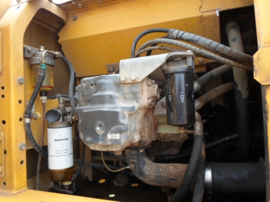 ขายแบ็คโฮ KOMATSU PC 200-8