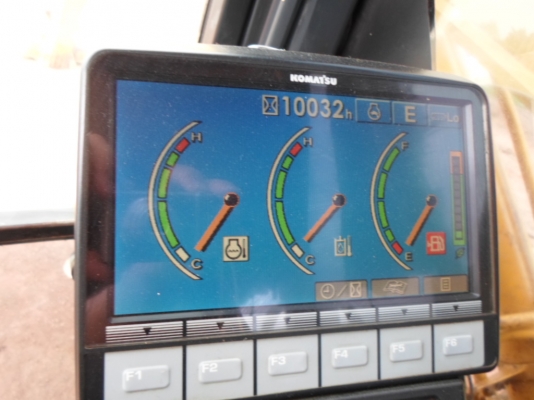 ขายแบ็คโฮ KOMATSU PC 200-8