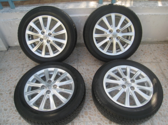 ขายล้อแม็ก Toyota vios 12 ก้าน 15"x5.5" et45 4รู100 +ยางต้นปี12 ครับ  สนใจติดต่อเล็กคลองสามครับ (081-3747940)