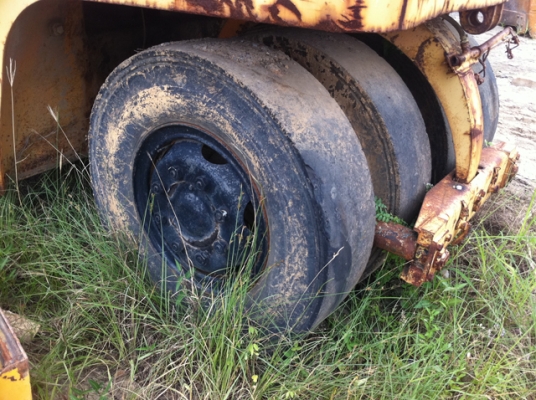 ขายด่วนรถบดล้อยาง9ล้อSAKAI TS150 ตามสภาพ เล่มทะเบียน ขายด่วนรถบดล้อยาง9ล้อSAKAI TS150 ตามสภาพ เล่มทะเบียน