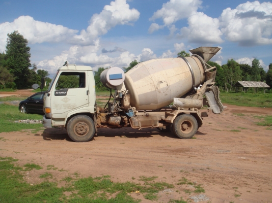 ขายรถโม่ปูน 6 ล้อ