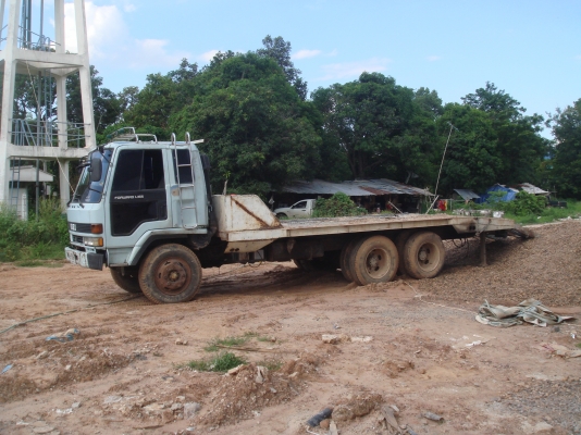 ขายรถลาก 10 ล้อ ราคาเพียง 350,000 บาทเท่านั้น