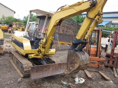 ขาย- รถขุด แบคโฮ KOMATSU: PC 20-5 มือสองเก่าญี่ปุ่น เครื่องแรงดี พร้อมใช้งาน ขาย- รถขุด แบคโฮ KOMATSU: PC 20-5 มือสองเก่าญี่ปุ่น เครื่องแรงดี พร้อมใช้งาน