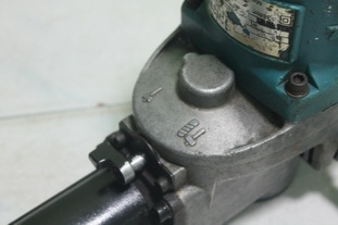 เครื่องสว่านและสกัดคอนกรีตไฟฟ้า 2 ระบบยี่ห้อmakita รุ่นhr3850 พร้อมใช้ครับ