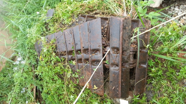 ต้องการขายโซ่  D2   ตีนเป็ด   ราคา  50,000 บาท