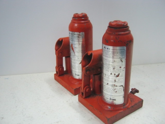 แม่แรง 3 ตัน เก่าญี่ปุ่น สภาพ 90 เปอร์เซ้นอัพ