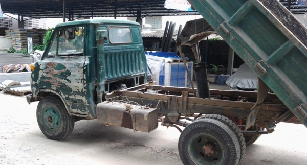 ขายรถดั้ม 6 ล้อ  ถุกๆ  ด่วนๆ